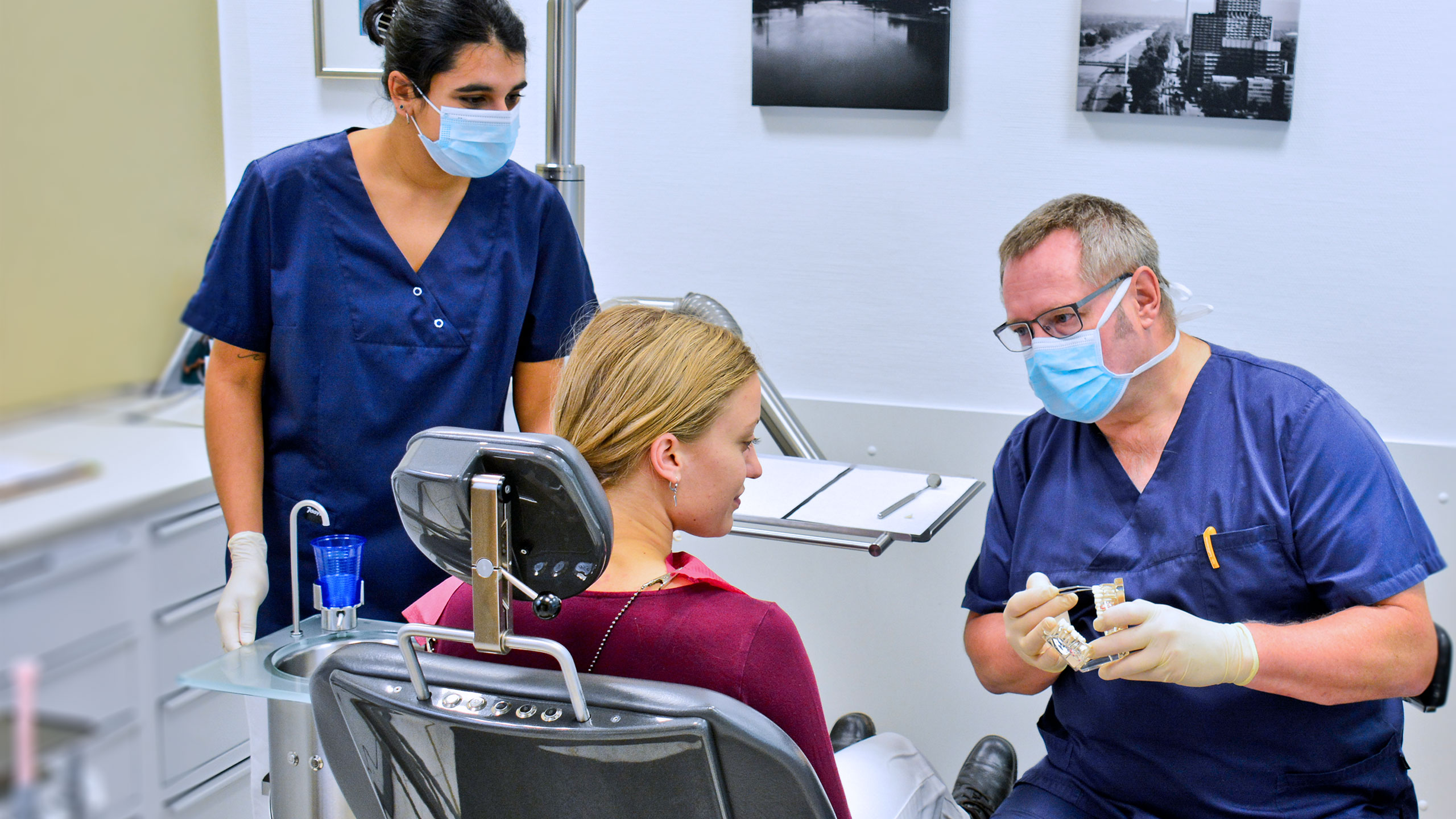 Zahn-Implantologie 3D-Planung mit digitaler Volumentomographie